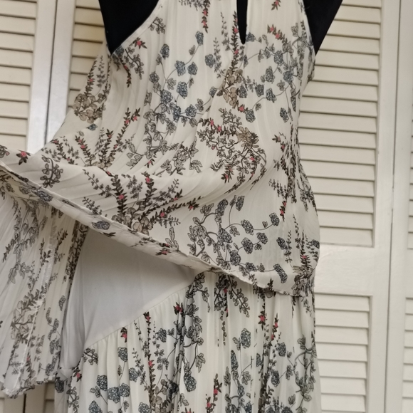Cato Cream & Black Floral Asymmetrical Maxi Dress - Picture 9 of 14